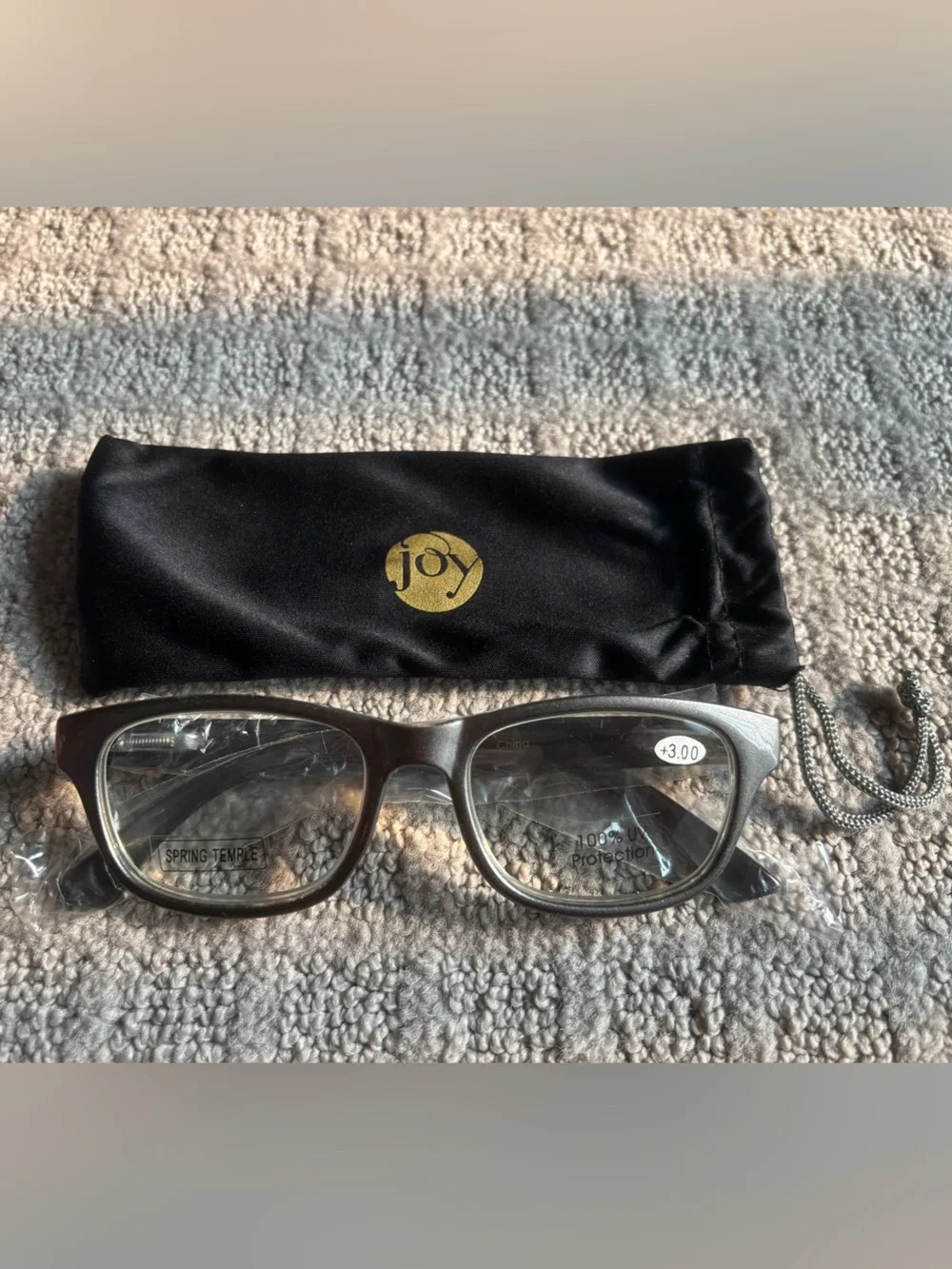 Reading Glasses Gray +3.00 Strength